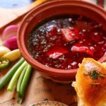 Можно ли есть борщ при панкреатите: польза и вред